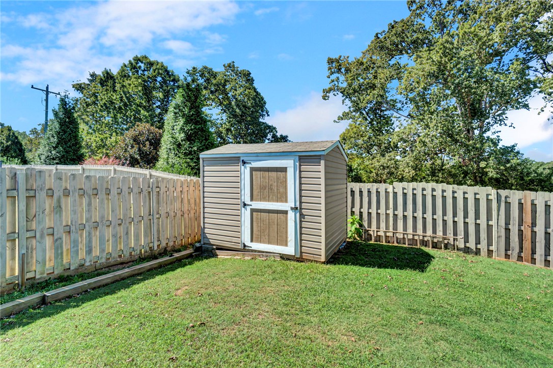 100 Amherst Way Easley, SC 29642 - Photo 39 of 45