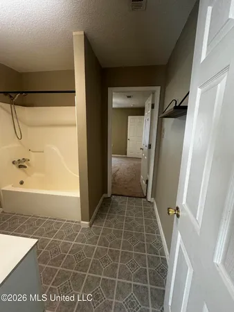 $1,600 | 22226 Red Bluff Road, Moss Point, MS 39562