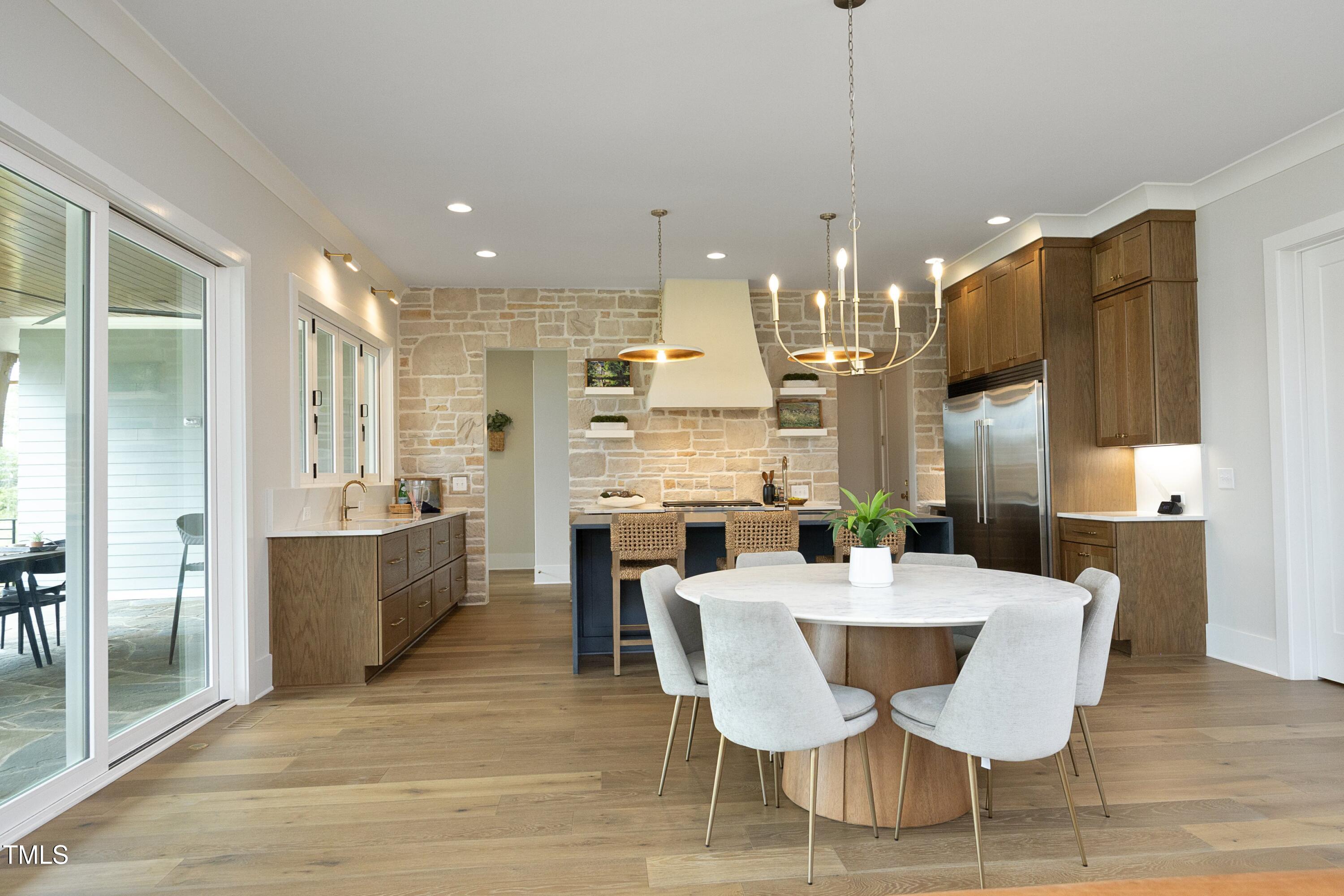 7736 Roberts Road Apex, NC 27523 - Photo 14 of 53 19CasualDining
