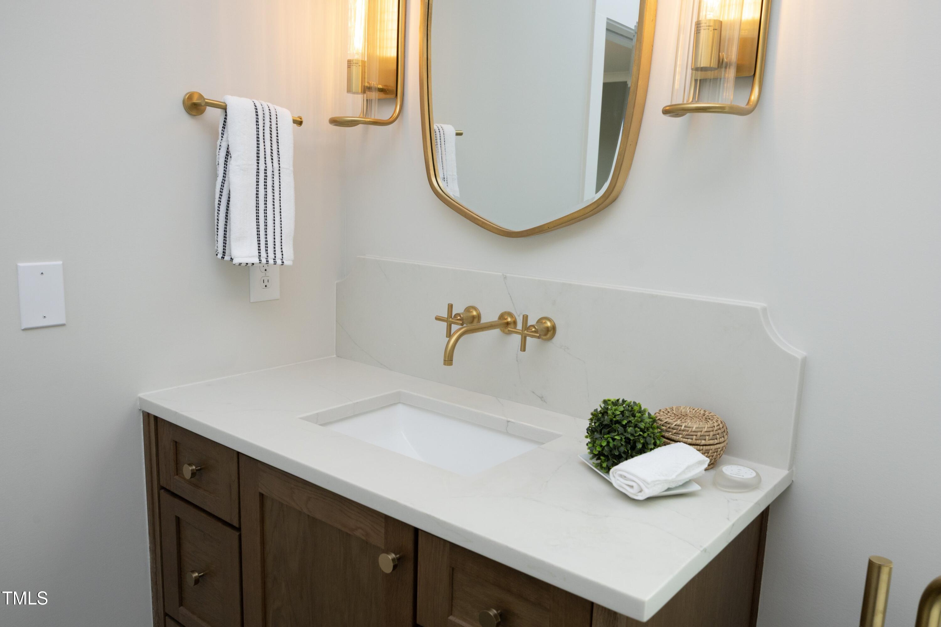 7736 Roberts Road Apex, NC 27523 - Photo 35 of 53 42BathDetail