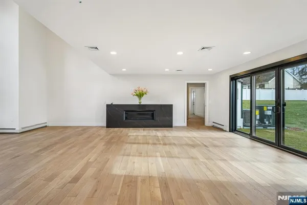 $2,490,000 | 292 Magnolia Avenue, Cresskill, NJ 07626