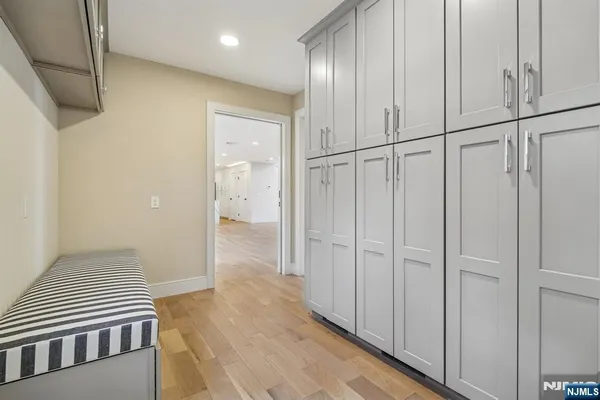$2,490,000 | 292 Magnolia Avenue, Cresskill, NJ 07626