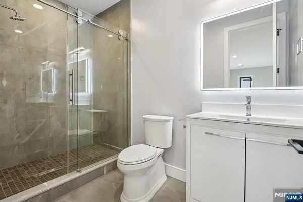 $2,490,000 | 292 Magnolia Avenue, Cresskill, NJ 07626
