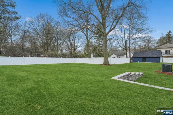 $2,490,000 | 292 Magnolia Avenue, Cresskill, NJ 07626
