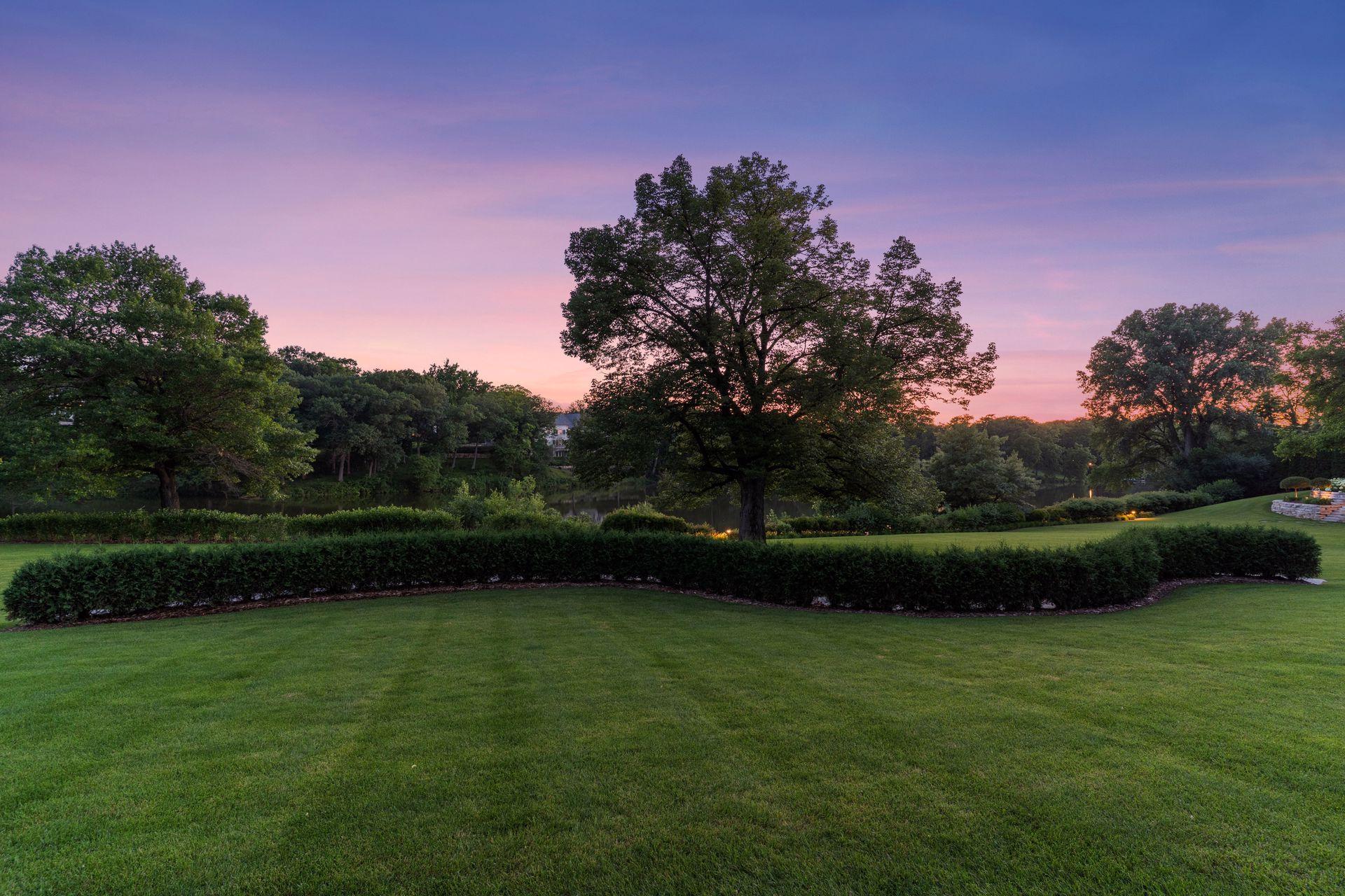 5216 Dundee Road Edina, MN 55436 - Photo 3 of 5