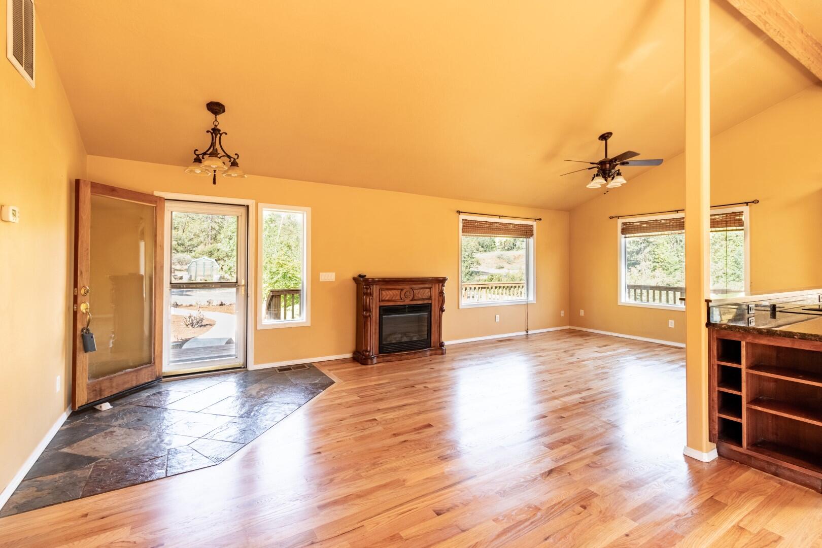 3441 North Obenchain Road Eagle Point, OR 97524 - Photo 36 of 36 HUGE OPEN FLOOR PLAN