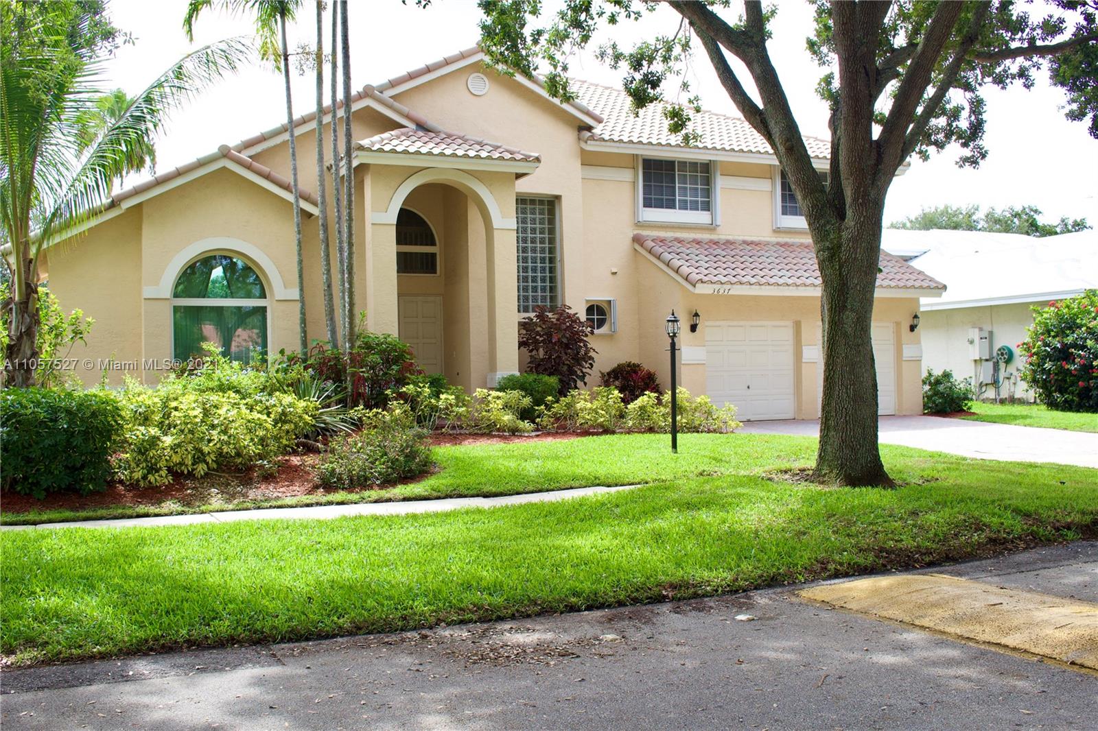 Embassy Lakes Cooper City, FL 33026 - Photo 2 of 36