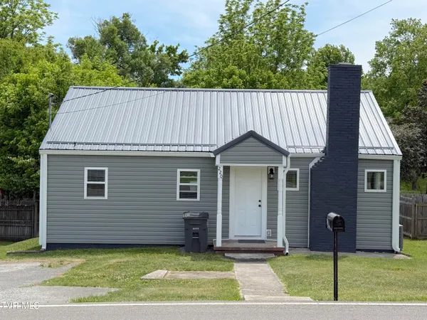 $1,400 | 220 May Avenue, Unit 18, Kingsport, TN 37665