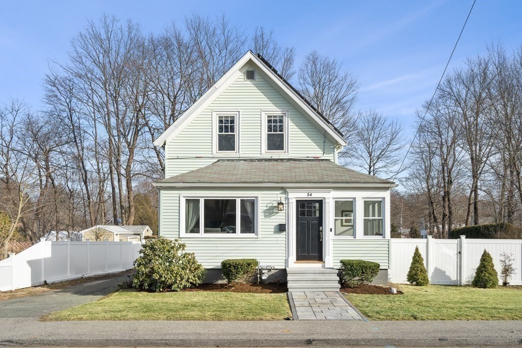 54 Reed Avenue Weymouth, MA 02190 - Photo 2 of 39 Gallery Image 2