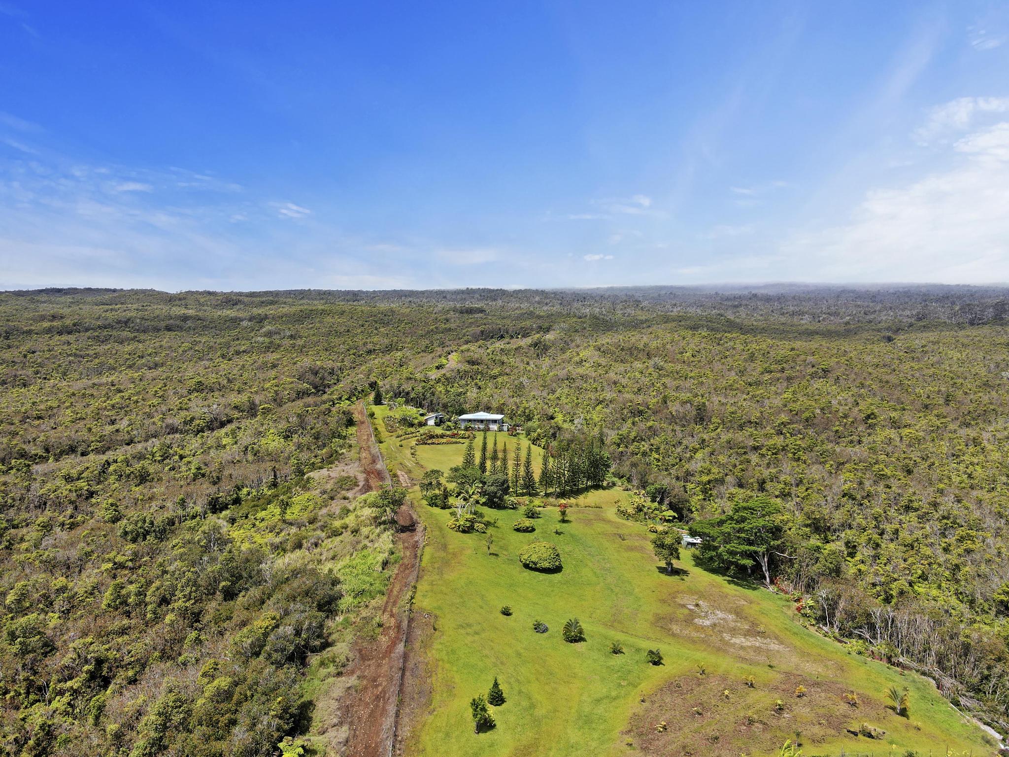 34-1480 Honomainoa Road Papaaloa, HI 96764 - Photo 13 of 30 a view of city and ocean