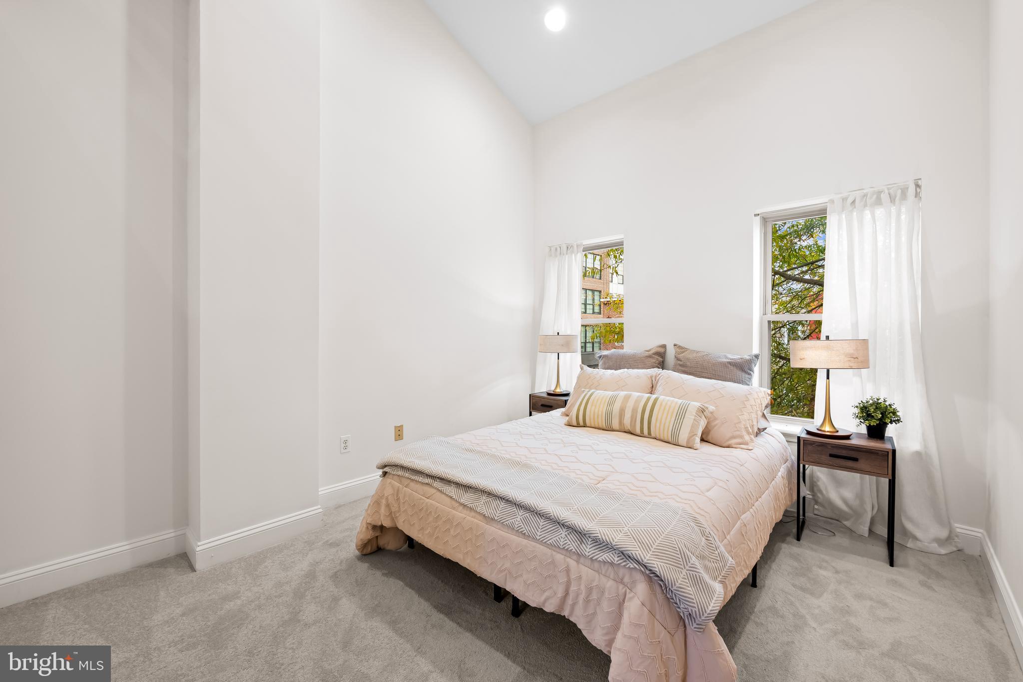 318 West 28th Street Baltimore, MD 21211 - Photo 22 of 34 Primary Bedroom with vaulted ceilings