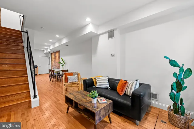 $279,500 | 318 West 28th Street, Baltimore, MD 21211