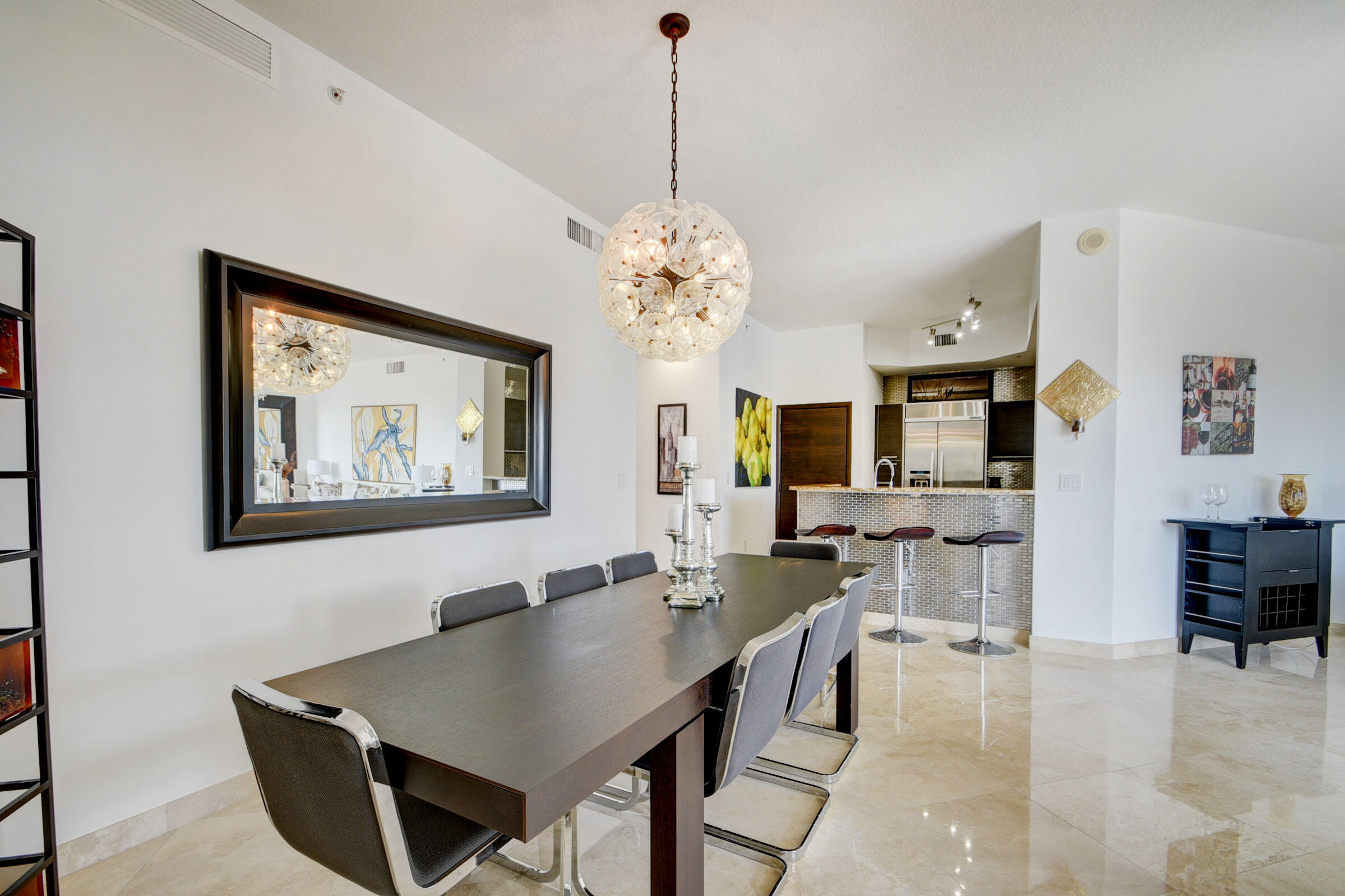 550 Okeechobee Boulevard, Unit LPH10 West Palm Beach, FL 33401 - Photo 11 of 56 10_apartment (10)