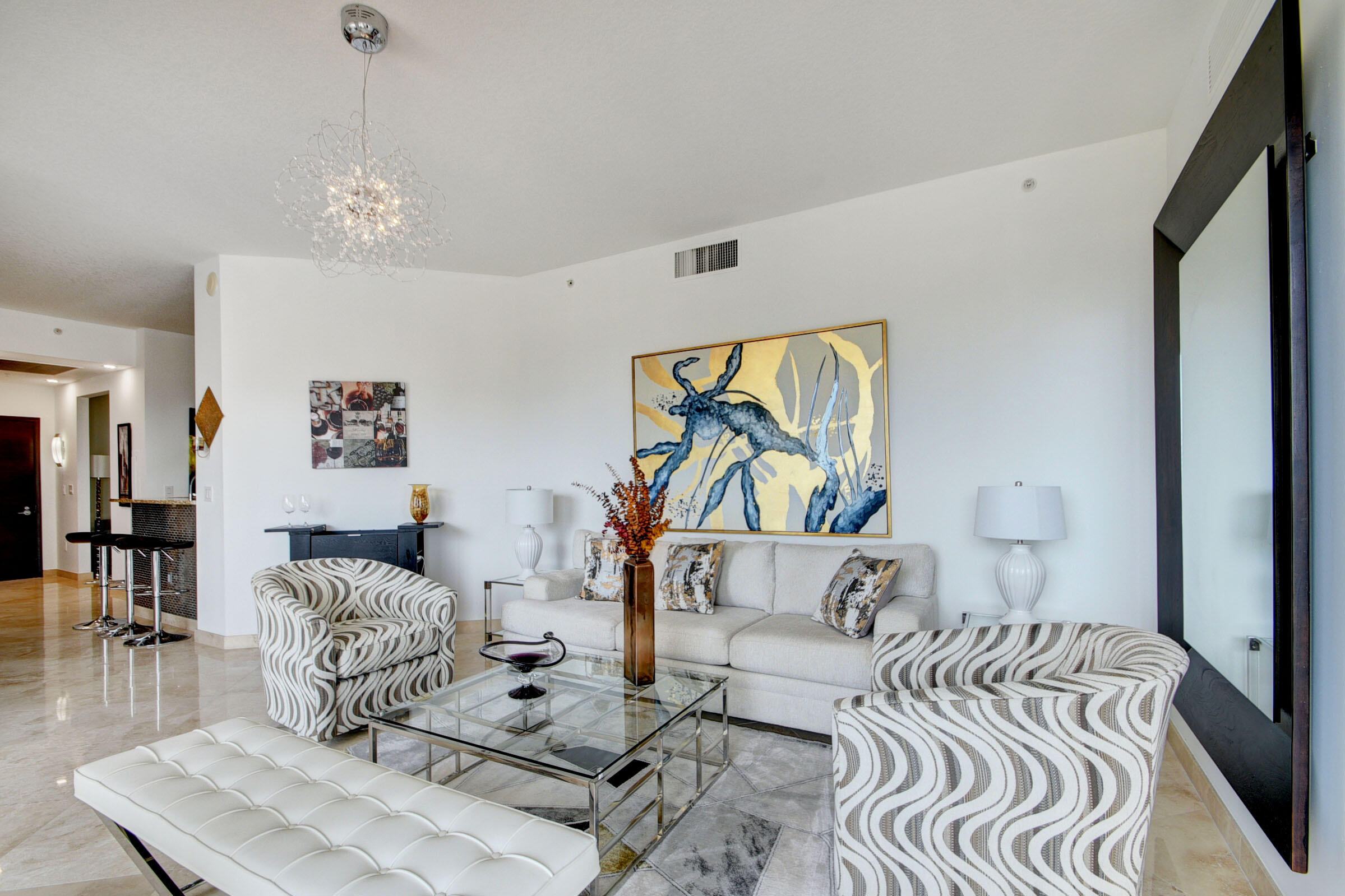 550 Okeechobee Boulevard, Unit LPH10 West Palm Beach, FL 33401 - Photo 14 of 56 13_apartment (13)