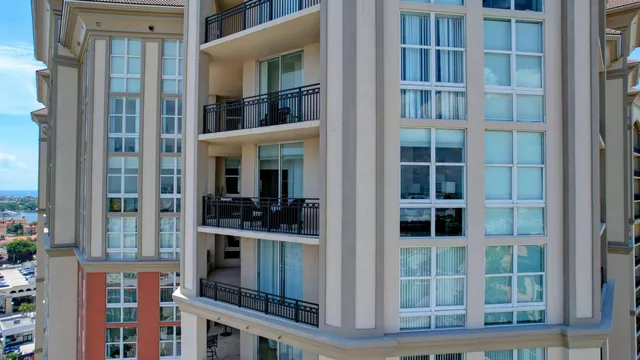 $7,500 | 550 Okeechobee Boulevard, Unit LPH10, West Palm Beach, FL 33401