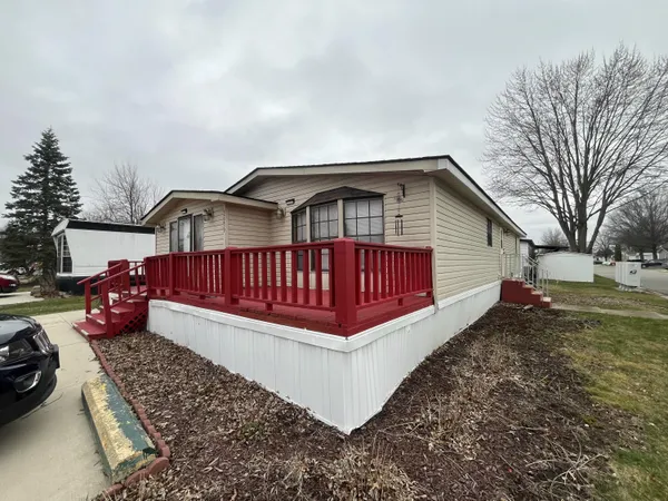 $39,000 | 52239 Oxford Lane, Chesterfield, MI 48051