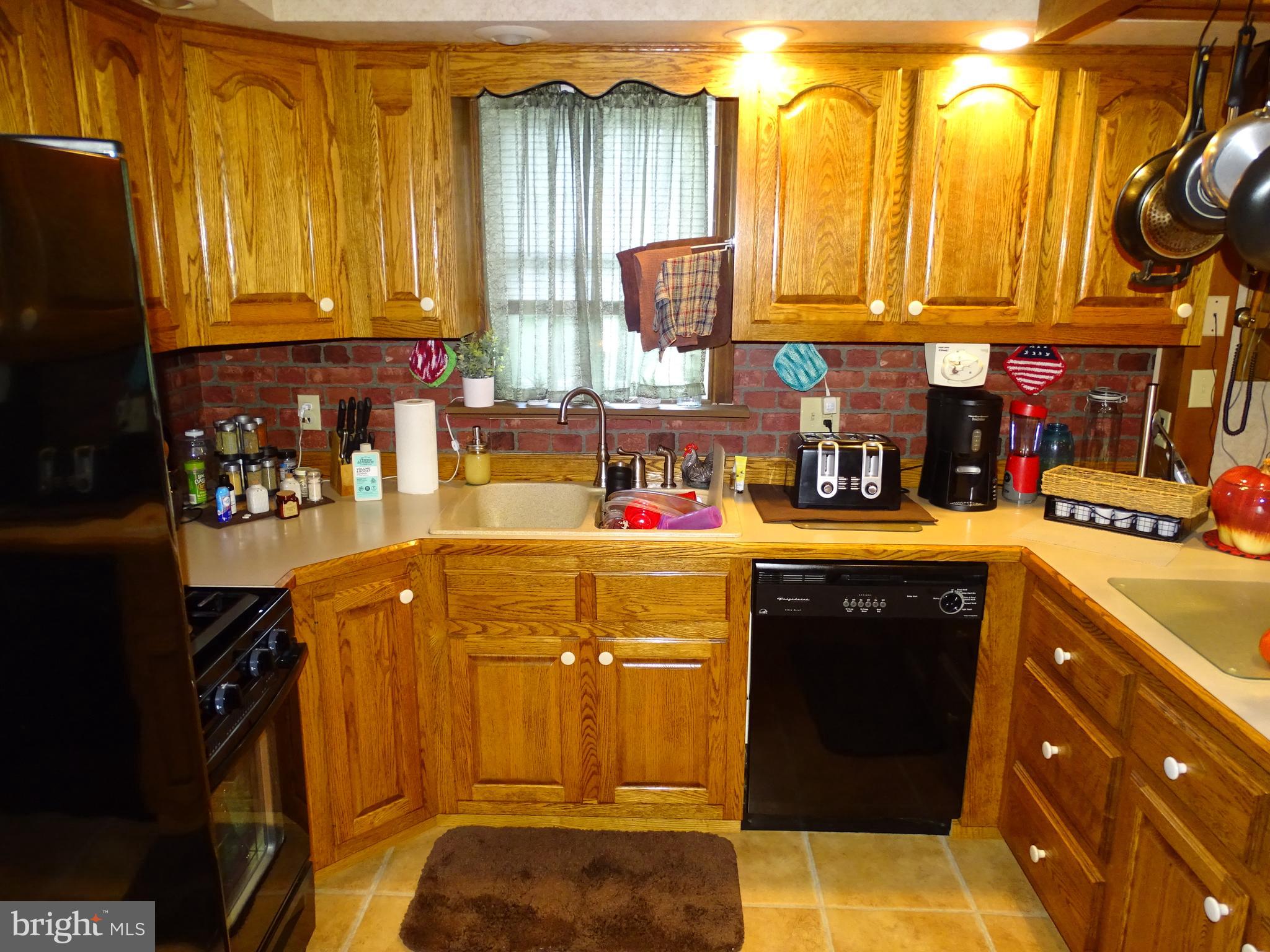2084 Noss Road York, PA 17408 - Photo 10 of 41