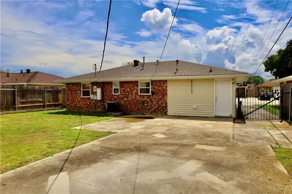 $1,700 | 2620 Wilkerson Drive, Marrero, LA 70072