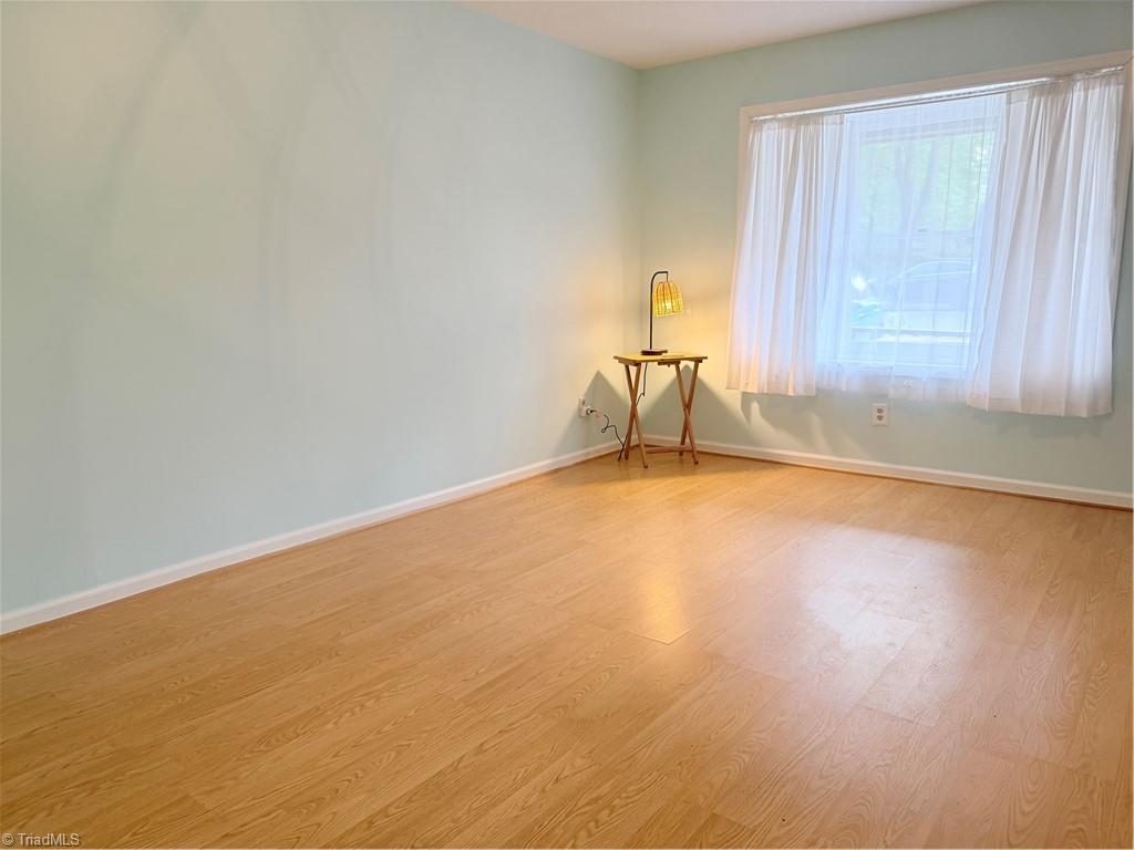 381 James Court High Point, NC 27265 - Photo 6 of 33