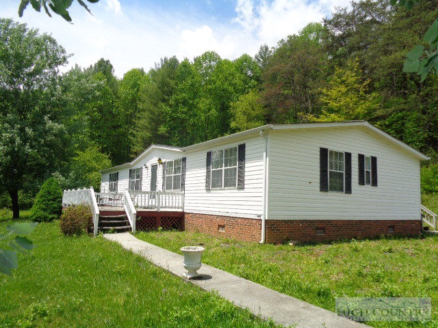 1759 Howard Colvard Road Crumpler, NC 28617 - Photo 2 of 12 Gallery Image 2