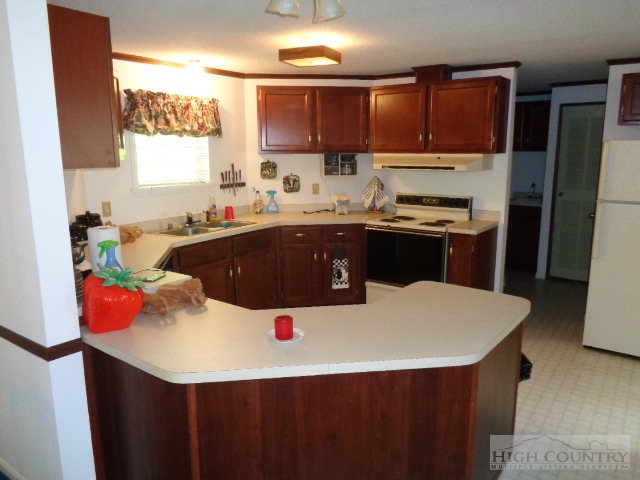 1759 Howard Colvard Road Crumpler, NC 28617 - Photo 7 of 12 Gallery Image 7