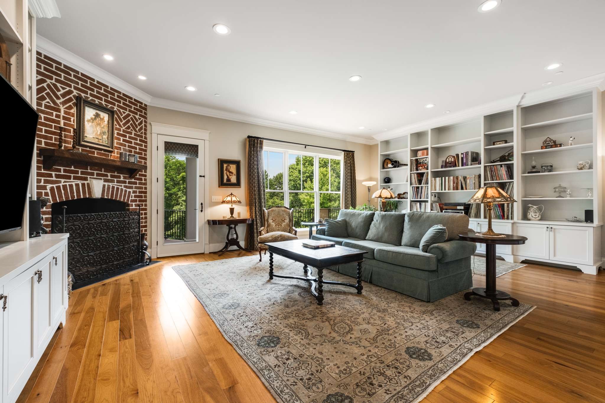 8454 Lewis Road Nashville, TN 37221 - Photo 12 of 32