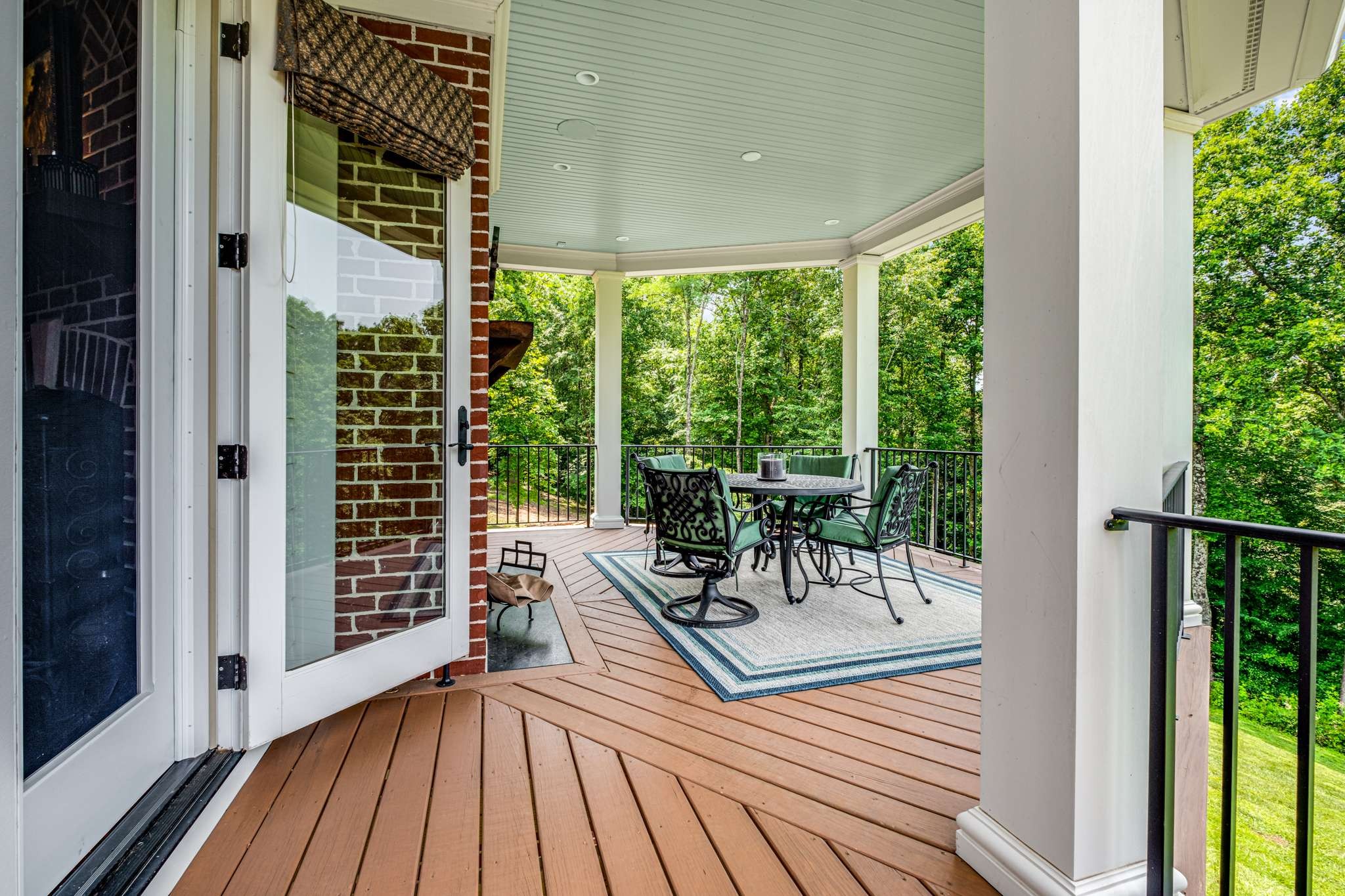 8454 Lewis Road Nashville, TN 37221 - Photo 13 of 32