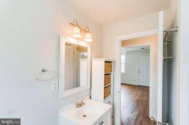 $2,600 | 4289 Lunceford Lane, Marshall, VA 20115