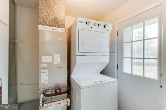 $2,600 | 4289 Lunceford Lane, Marshall, VA 20115