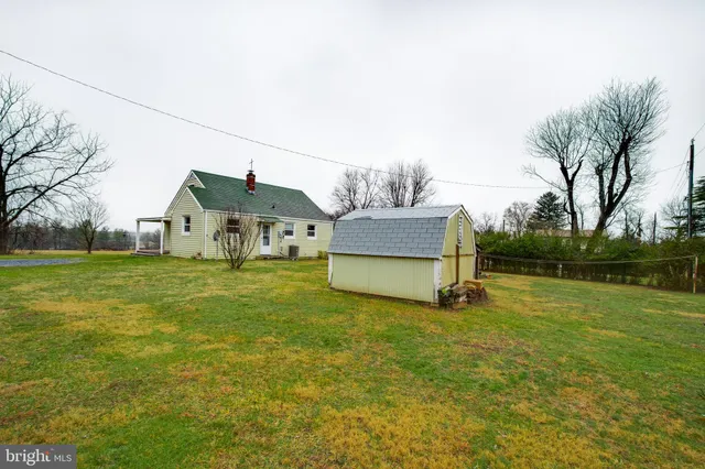 $2,600 | 4289 Lunceford Lane, Marshall, VA 20115