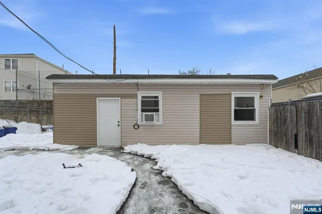 $825,000 | 72 South 13th Street, Newark, NJ 07107