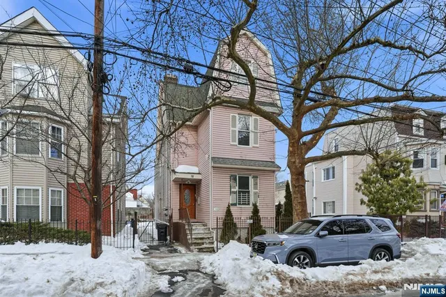 $825,000 | 72 South 13th Street, Newark, NJ 07107