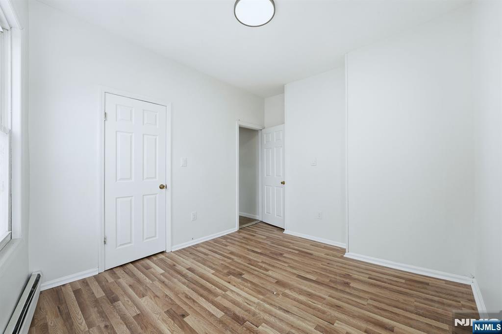 72 South 13th Street Newark, NJ 07107 - Photo 5 of 40 a view of room