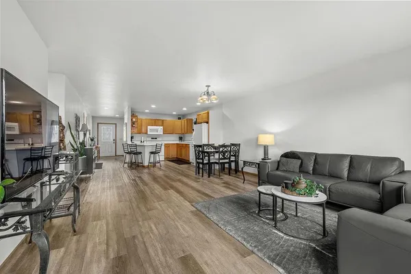 $259,900 | 1503 16th Street Northwest, Unit B, Minot, ND 58703