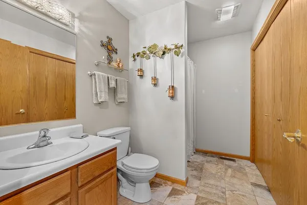 $259,900 | 1503 16th Street Northwest, Unit B, Minot, ND 58703