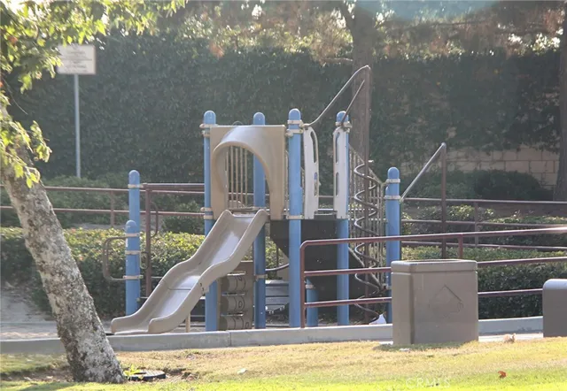 $549,500 | 555 Maine Avenue, Unit 320, Long Beach, CA 90802