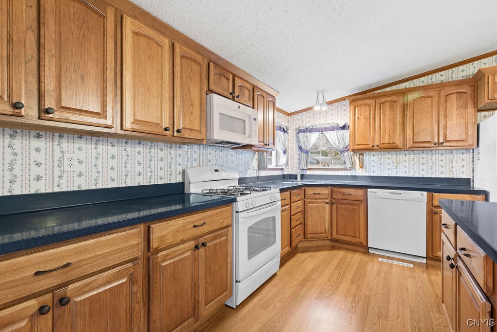 94 Avery Road Constantia, NY 13044 - Photo 15 of 35