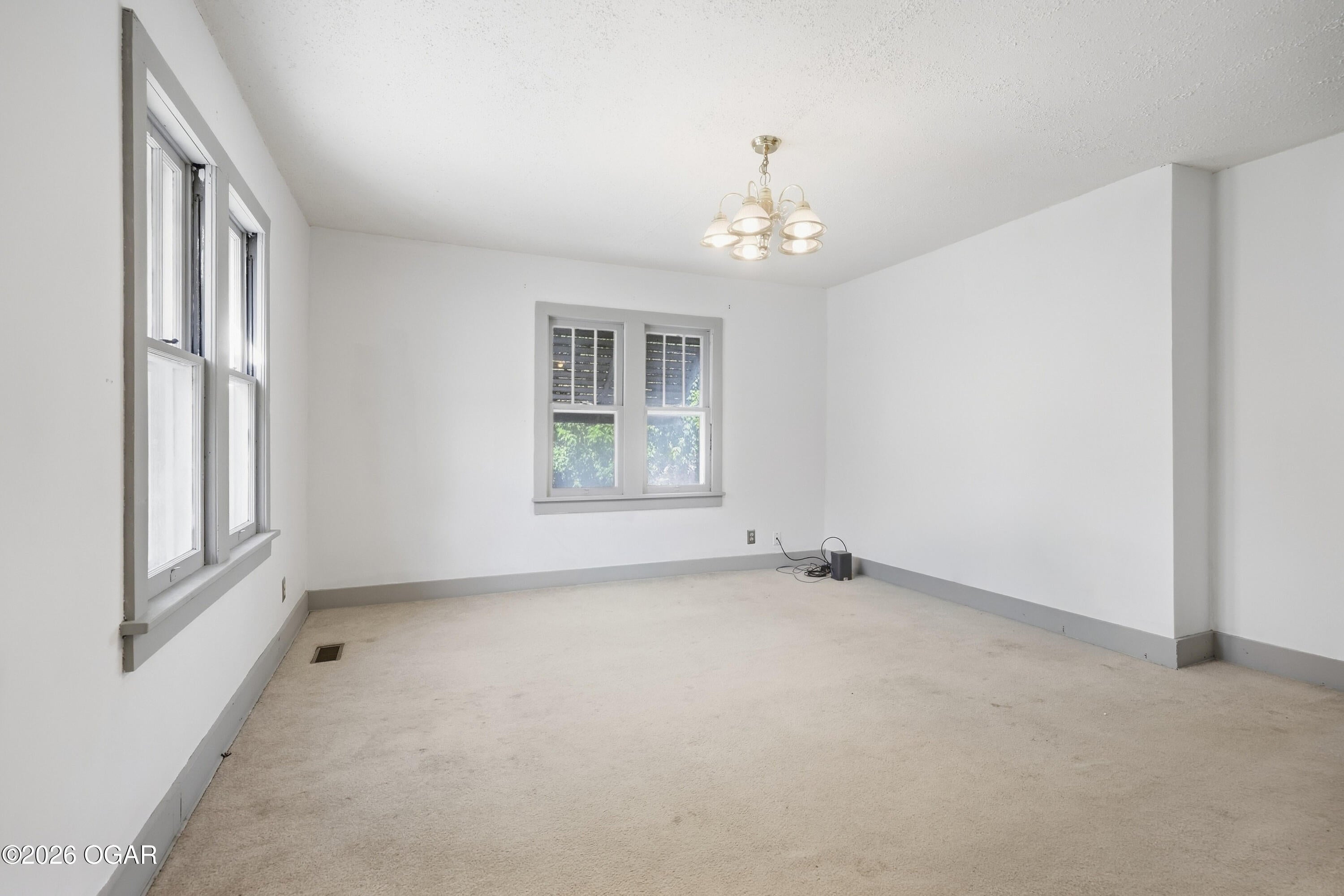 528 West Spring Street Neosho, MO 64850 - Photo 4 of 16 Gallery Image 4