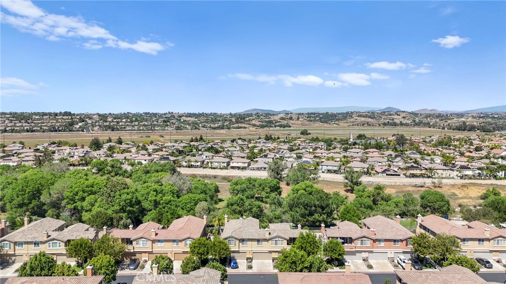 33576 Winston Way, Unit A Temecula, CA 92592 - Photo 39 of 44 a view of a city