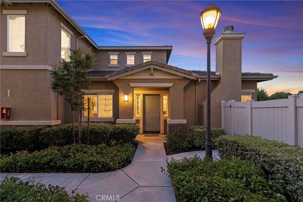 33576 Winston Way, Unit A Temecula, CA 92592 - Photo 41 of 44 a front view of a house