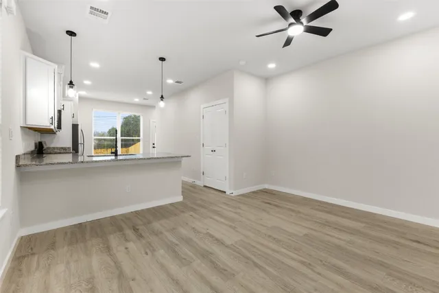 $1,850 | 1316 Williams Avenue, Unit B, Brenham, TX 77833