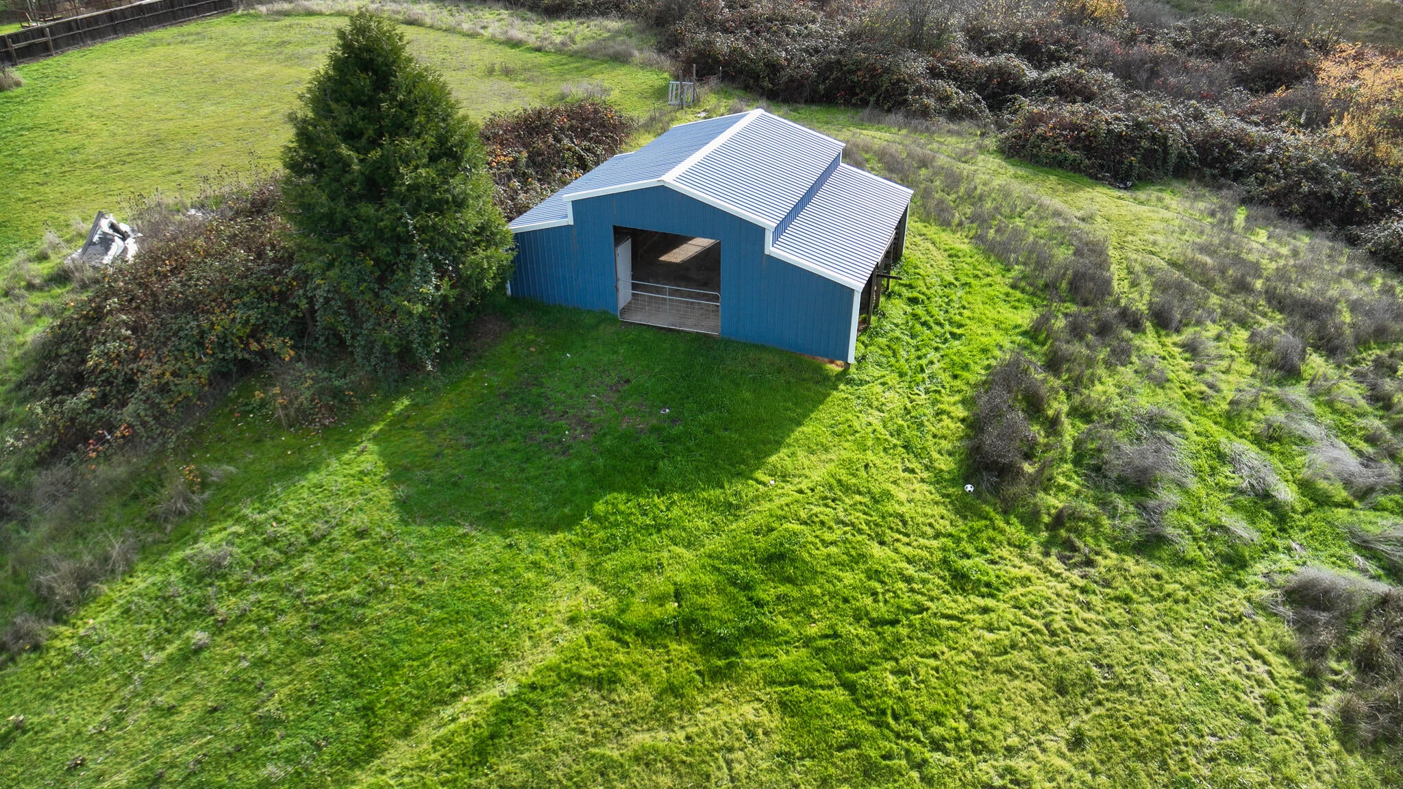 10085 Blackwell Road Central Point, OR 97502 - Photo 22 of 28 DJI_0243