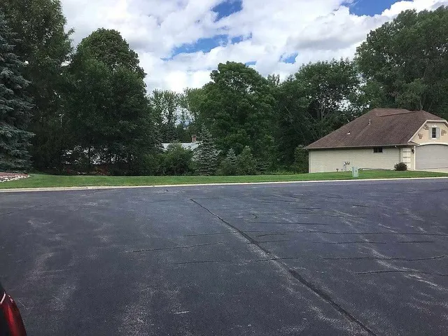 $79,000 | 1330 North Lake Court, Appleton, WI 54913