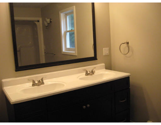 93 Lyman Barnes Road Brimfield, MA 01010 - Photo 9 of 16 Gallery Image 9
