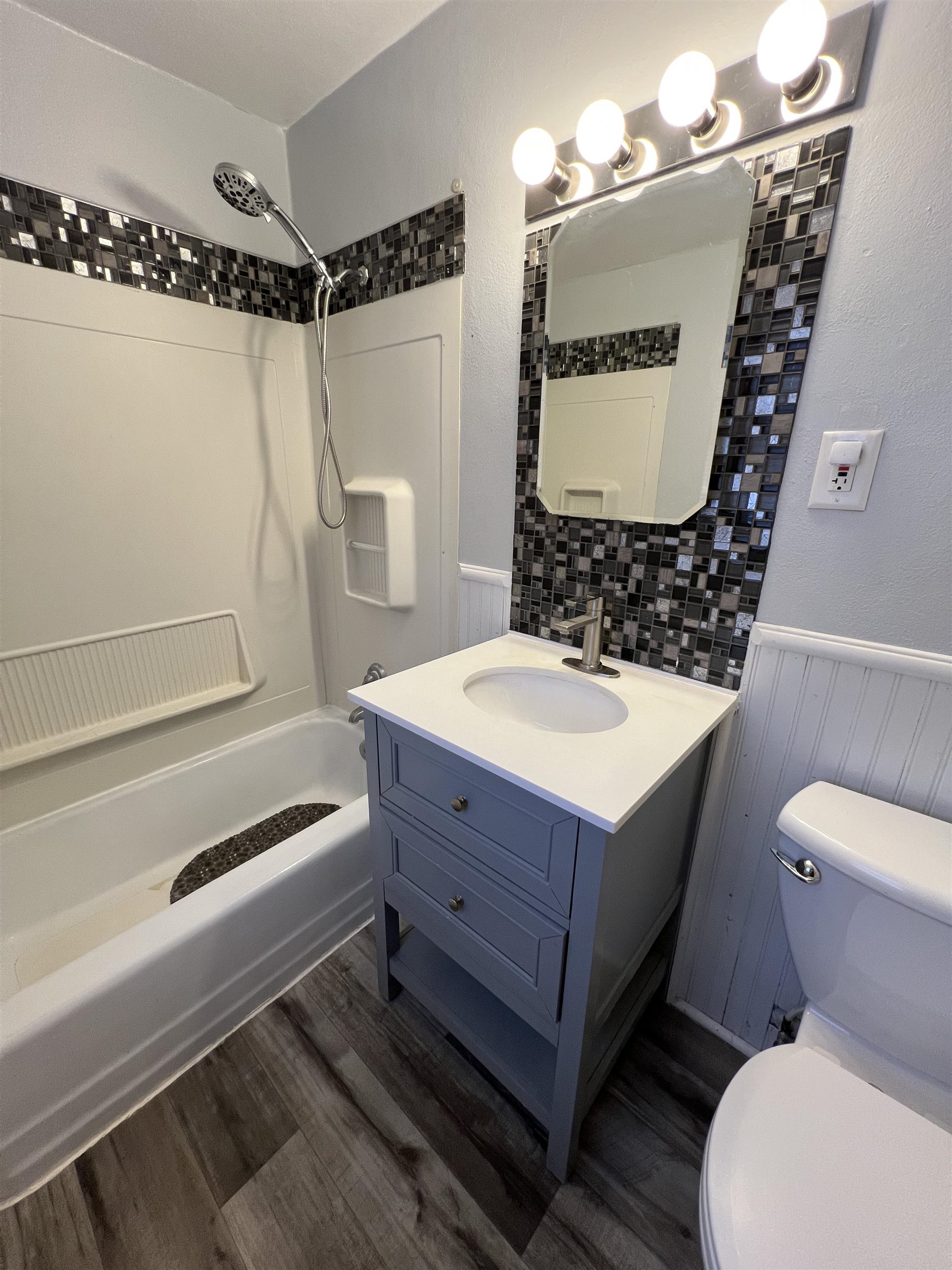 3452 South Pecatonica Road Pecatonica, IL 61063 - Photo 7 of 11 Gallery Image 7