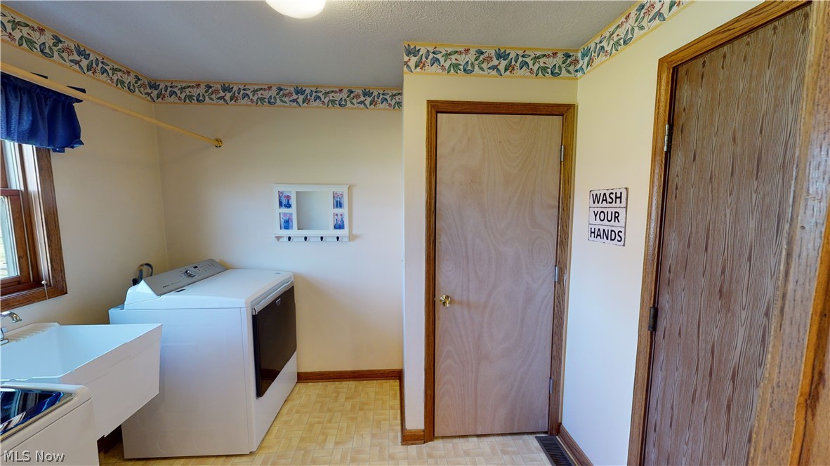 5386 Young Road Stow, OH 44224 - Photo 21 of 35 Gallery Image 21
