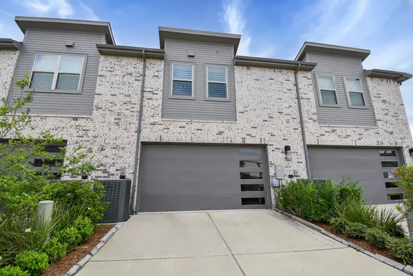 $3,000 | 16635 Bristol Steel Lane, Cypress, TX 77433