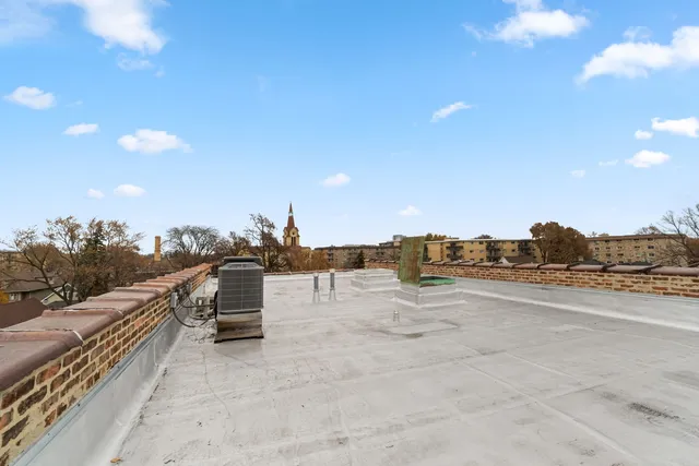 $210,000 | 7349 Madison Street, Unit E, Forest Park, IL 60130