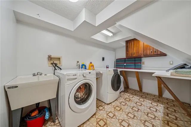 $339,000 | 610 Cooper Road, Monroeville, PA 15146