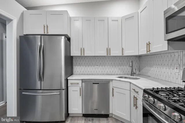 $2,400 | 98 Chambord Court, Trenton, NJ 08619